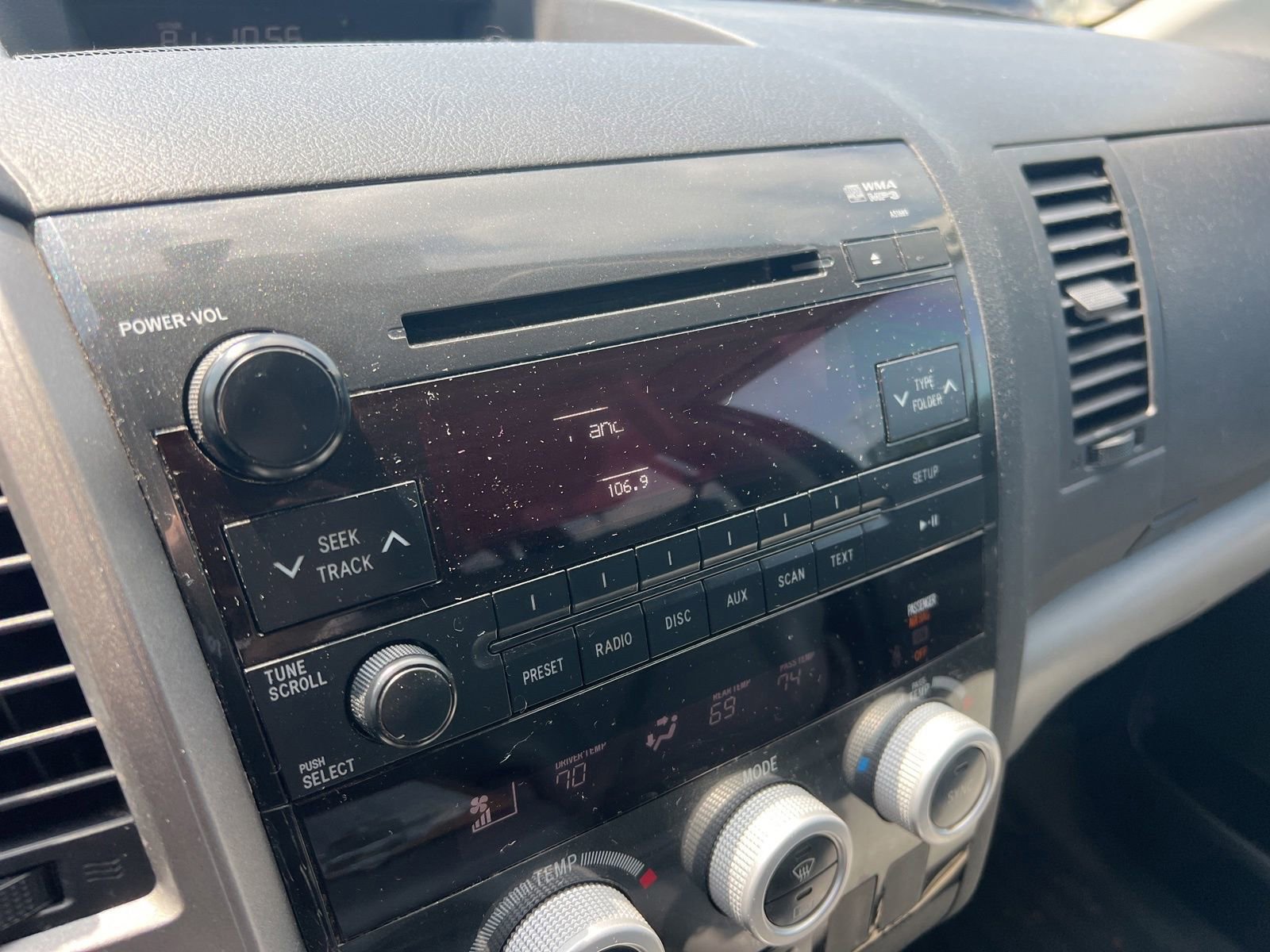 Used 2011 Toyota Sequoia SR5 RWD image 8