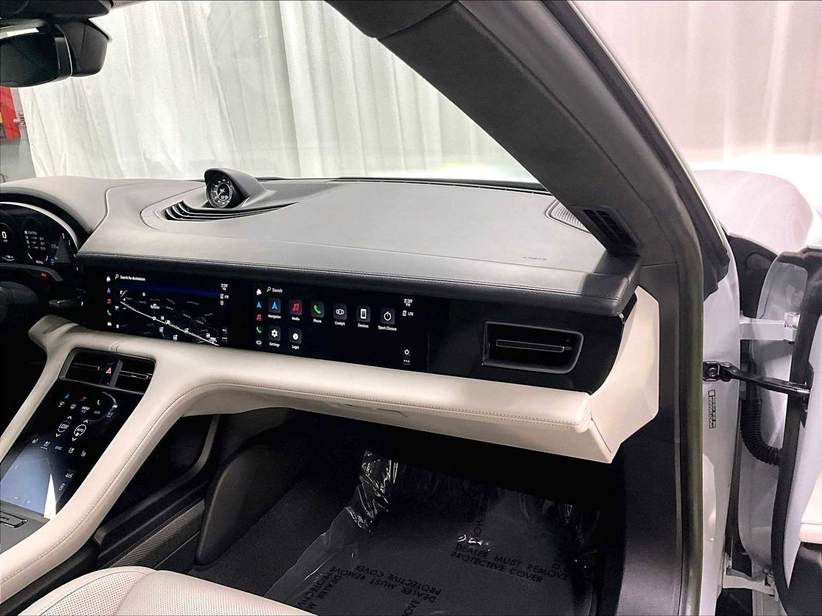 Used 2022 Porsche Taycan Turbo S image 28