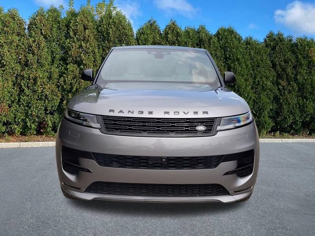 Used 2024 Land Rover Range Rover Sport Dynamic SE AWD/4WD image 2