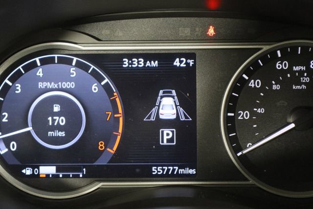 Used 2021 Nissan Versa SV image 34