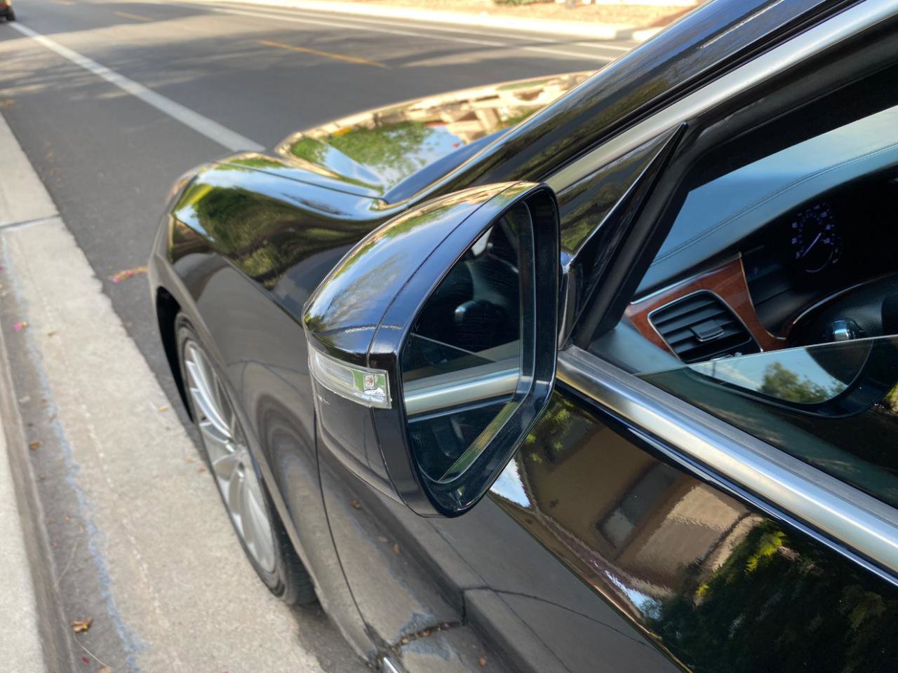 Used 2015 Hyundai Equus Signature image 17