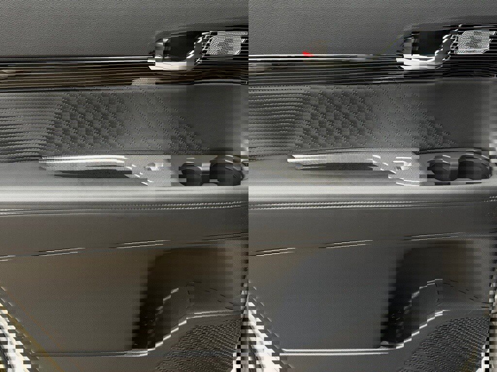 Used 2024 Hyundai Palisade Calligraphy image 10