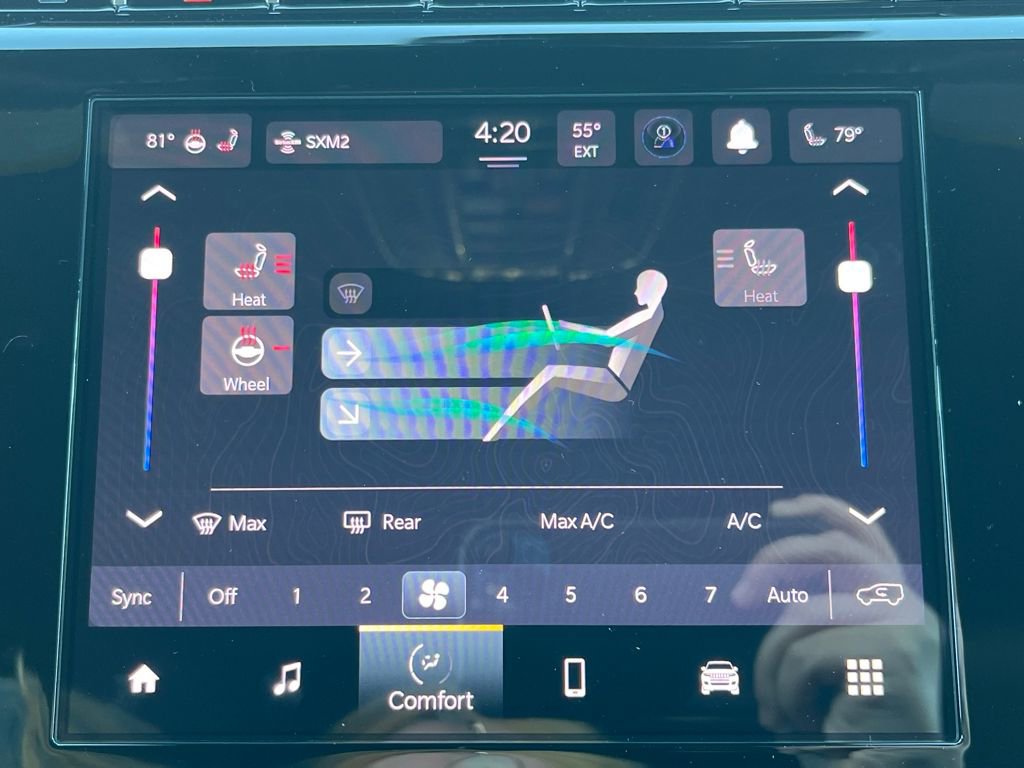 New 2025 Jeep Grand Cherokee Altitude image 21