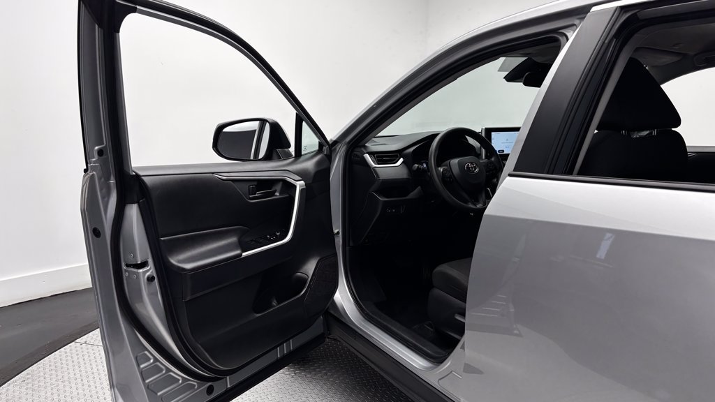 Used 2025 Toyota RAV4 LE FWD image 16