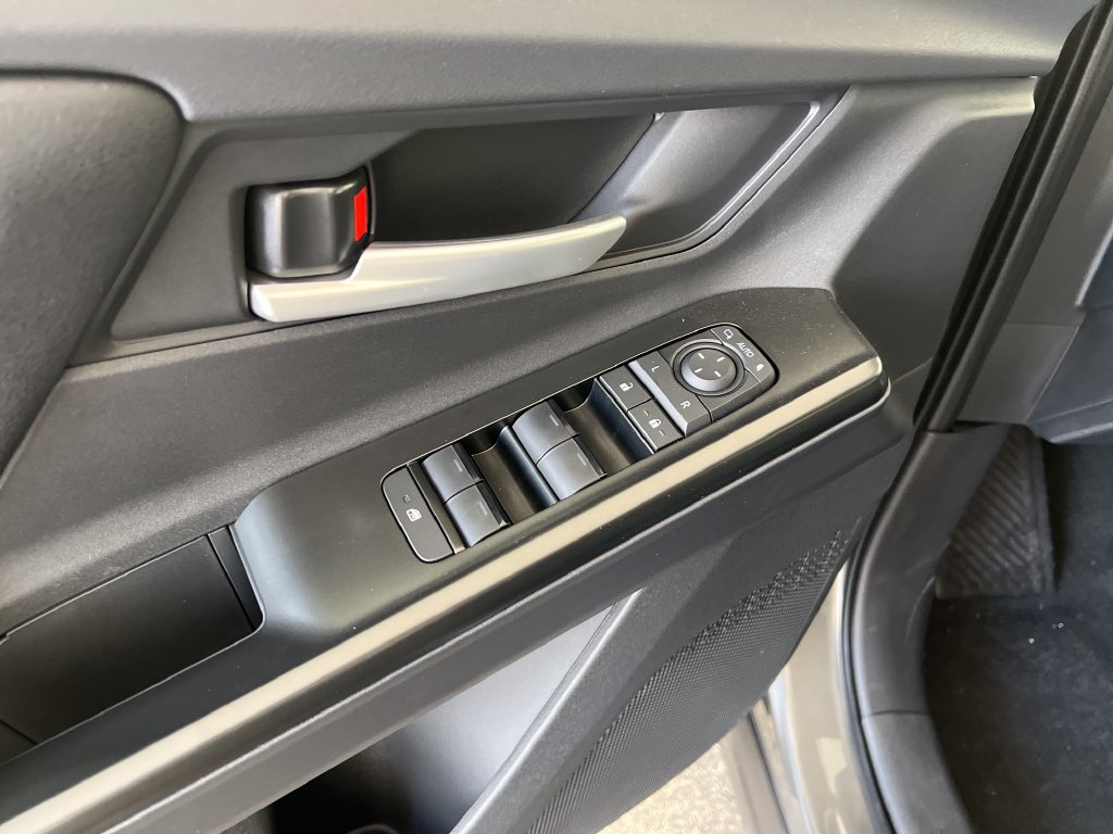 New 2026 Subaru Solterra AWD/4WD image 13