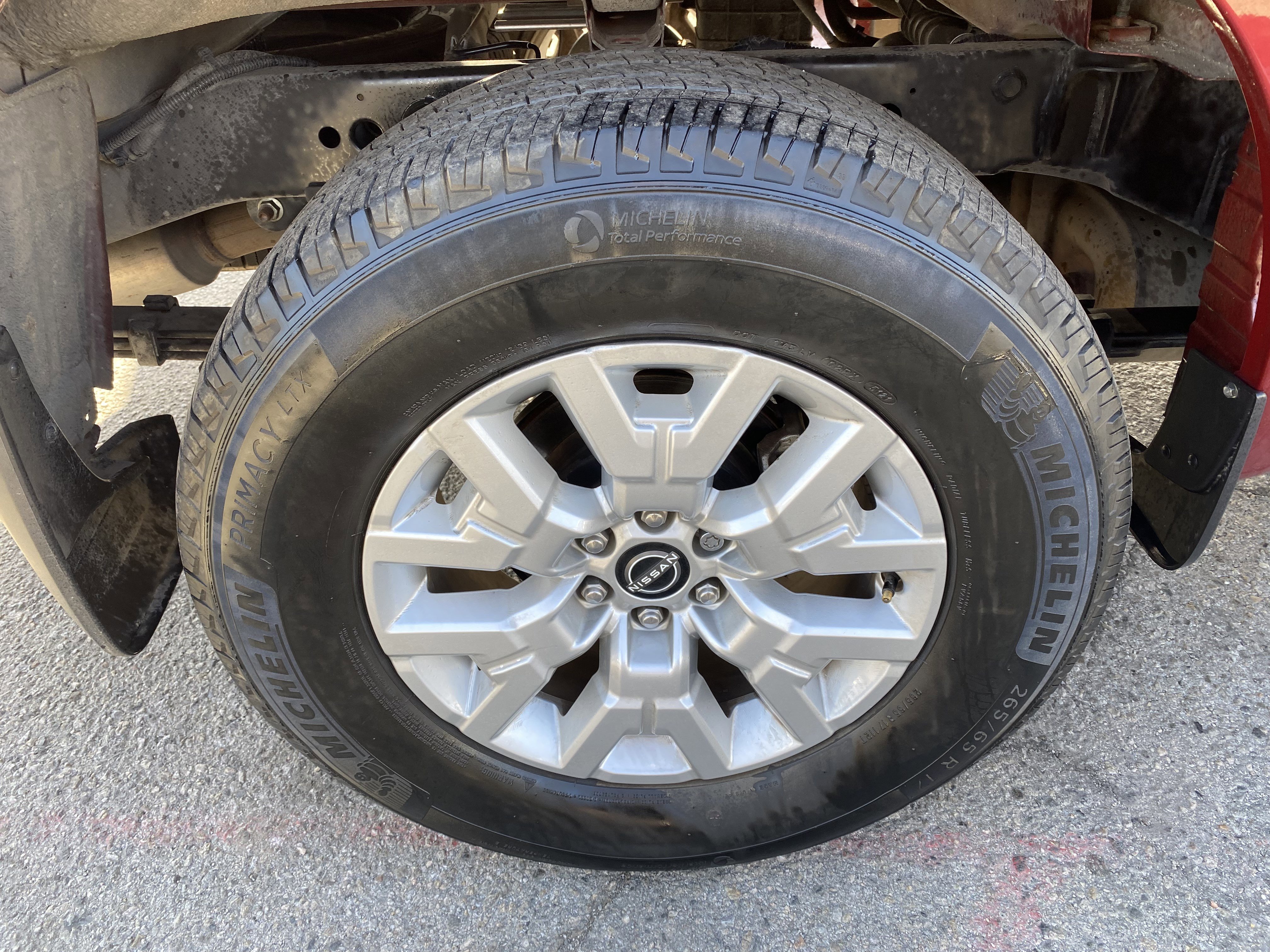 Used 2022 Nissan Frontier SV image 9