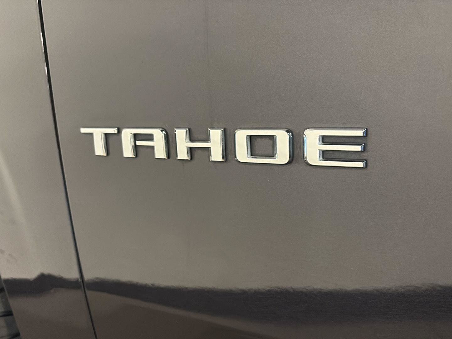 Used 2024 Chevrolet Tahoe LT w/ LT Signature Package AWD/4WD image 9