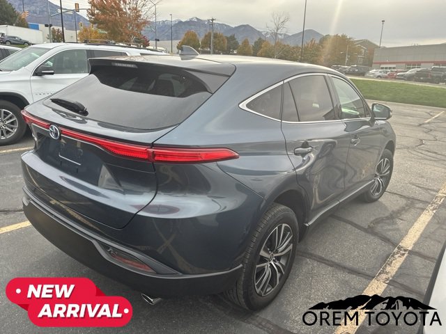 Used 2024 Toyota Venza LE AWD/4WD image 9
