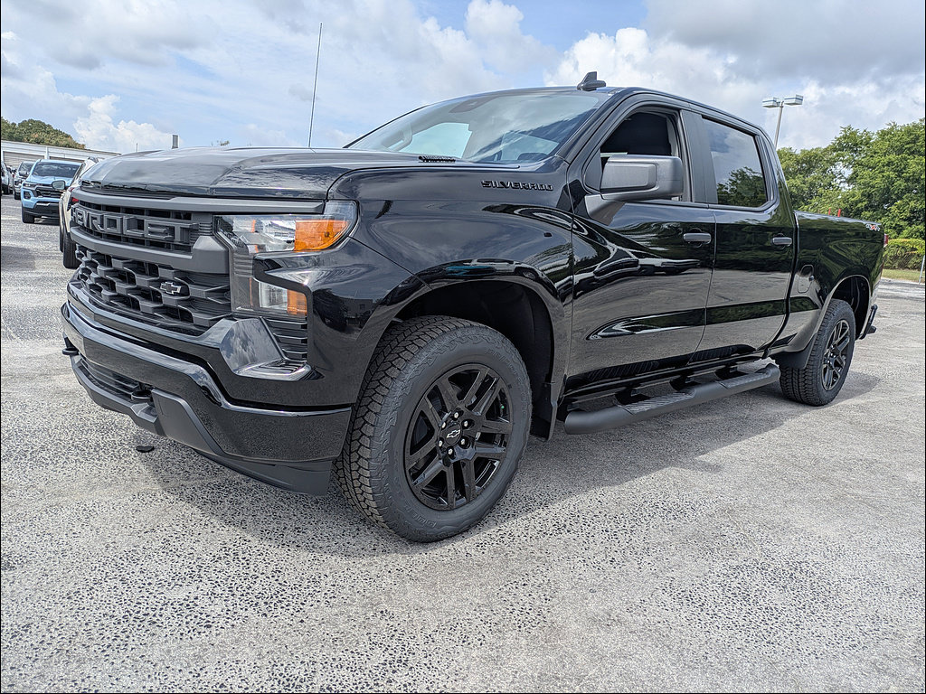 New 2026 Chevrolet Silverado 1500 Custom w/ Turbomax Blackout Package AWD/4WD image 8