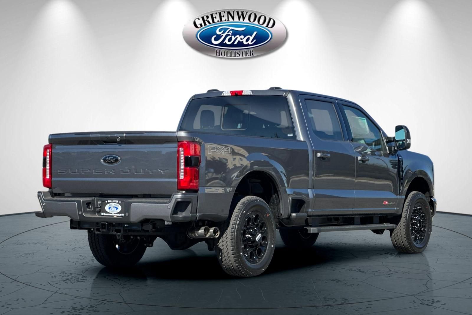 New 2026 Ford F350 Lariat w/ Black Appearance Package image 4