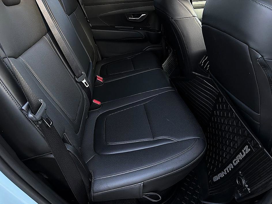 Certified 2025 Hyundai Santa Cruz SEL image 19