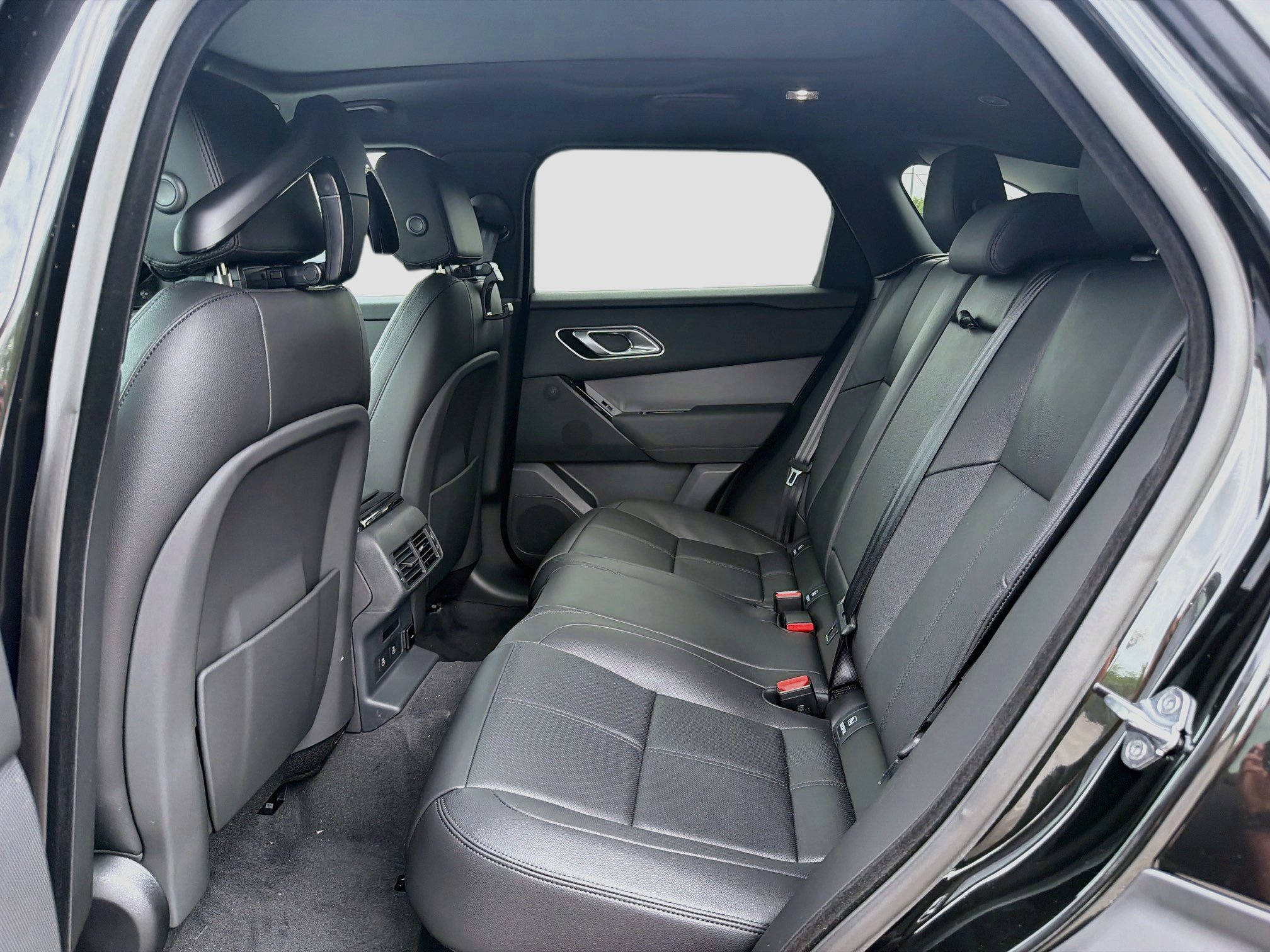 New 2026 Land Rover Range Rover Velar S AWD/4WD image 20
