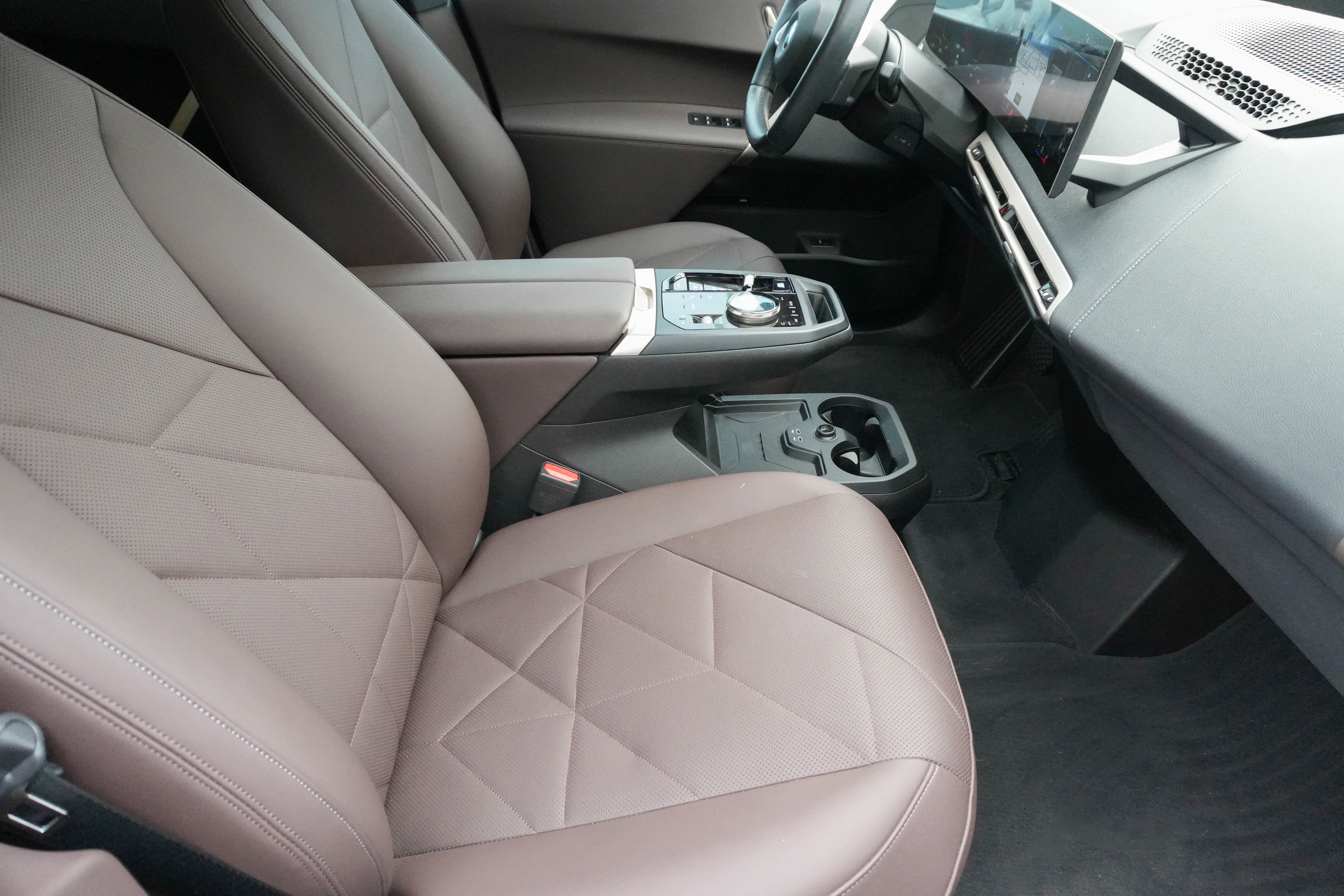 Certified 2023 BMW iX xDrive50 w/ Sport Package image 13