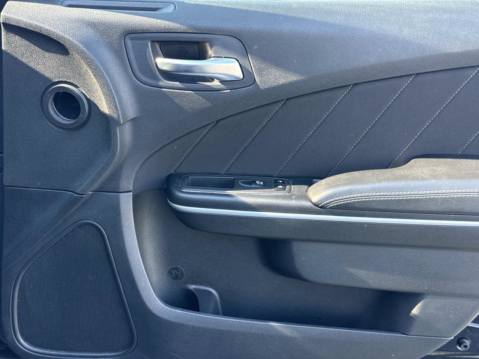 Used 2022 Dodge Charger SXT image 23