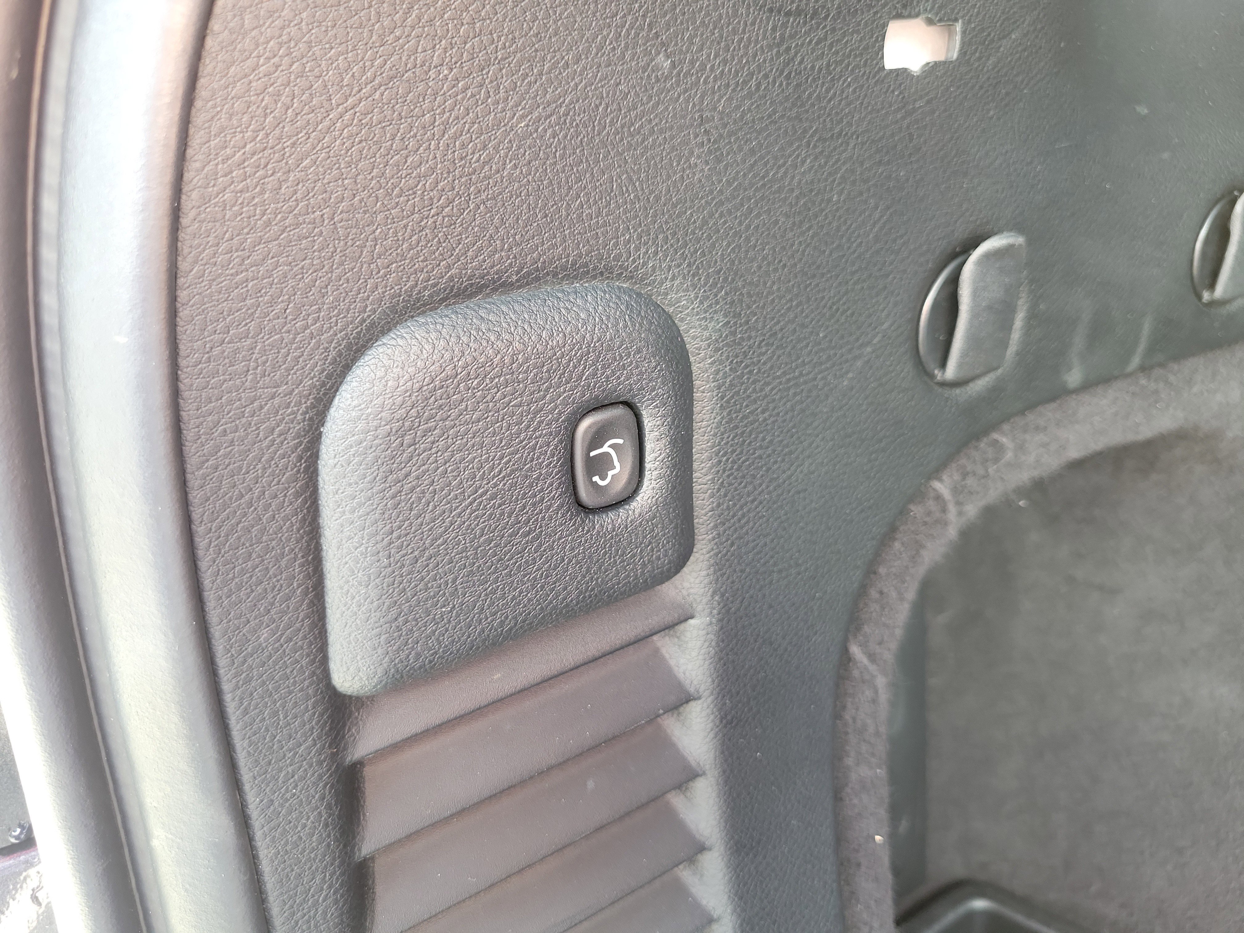 Used 2016 Jeep Grand Cherokee Limited 75th Anniversary image 17