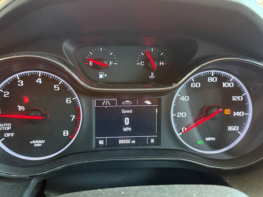 Used 2019 Chevrolet Cruze LT FWD image 11