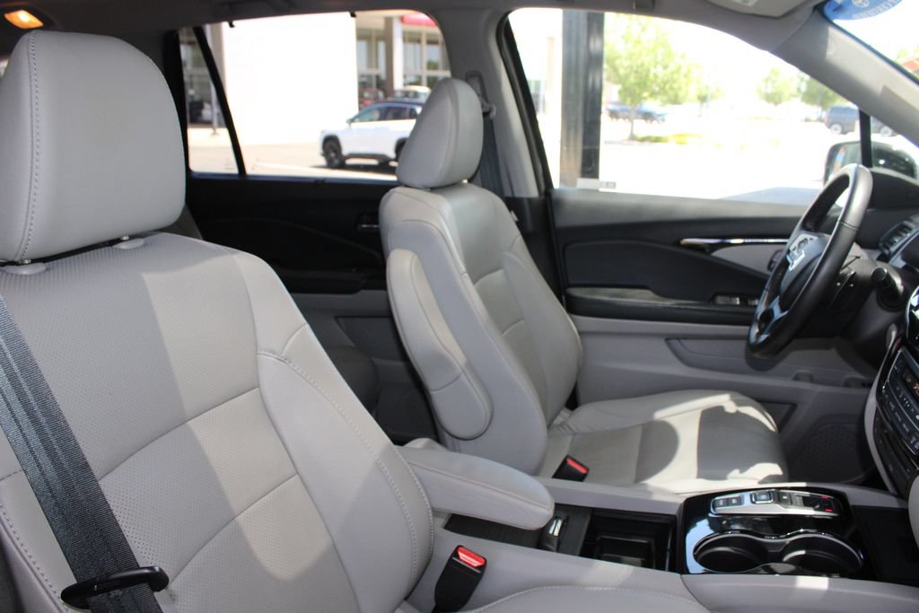 Used 2019 Honda Pilot Elite image 45