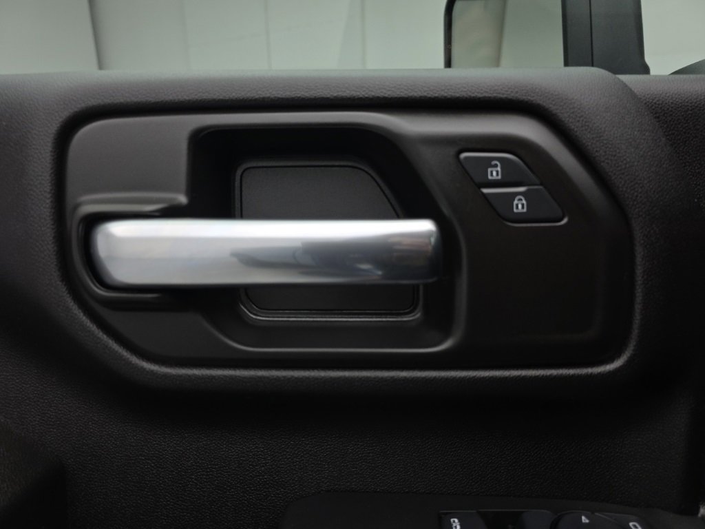 Used 2025 Chevrolet Silverado 2500 W/T image 22
