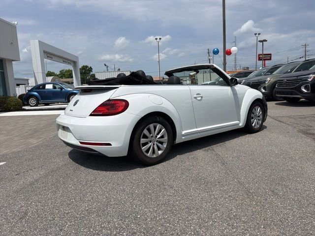 Used 2017 Volkswagen Beetle 1.8T S FWD image 3