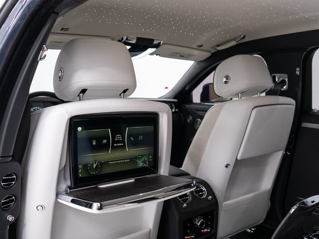 Certified 2023 Rolls-Royce Ghost Extended Wheelbase w/ Ghost Package AWD/4WD image 24