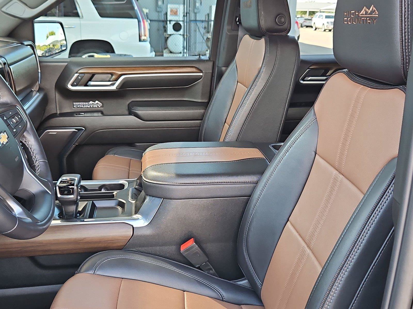 Used 2024 Chevrolet Silverado 1500 High Country AWD/4WD image 26