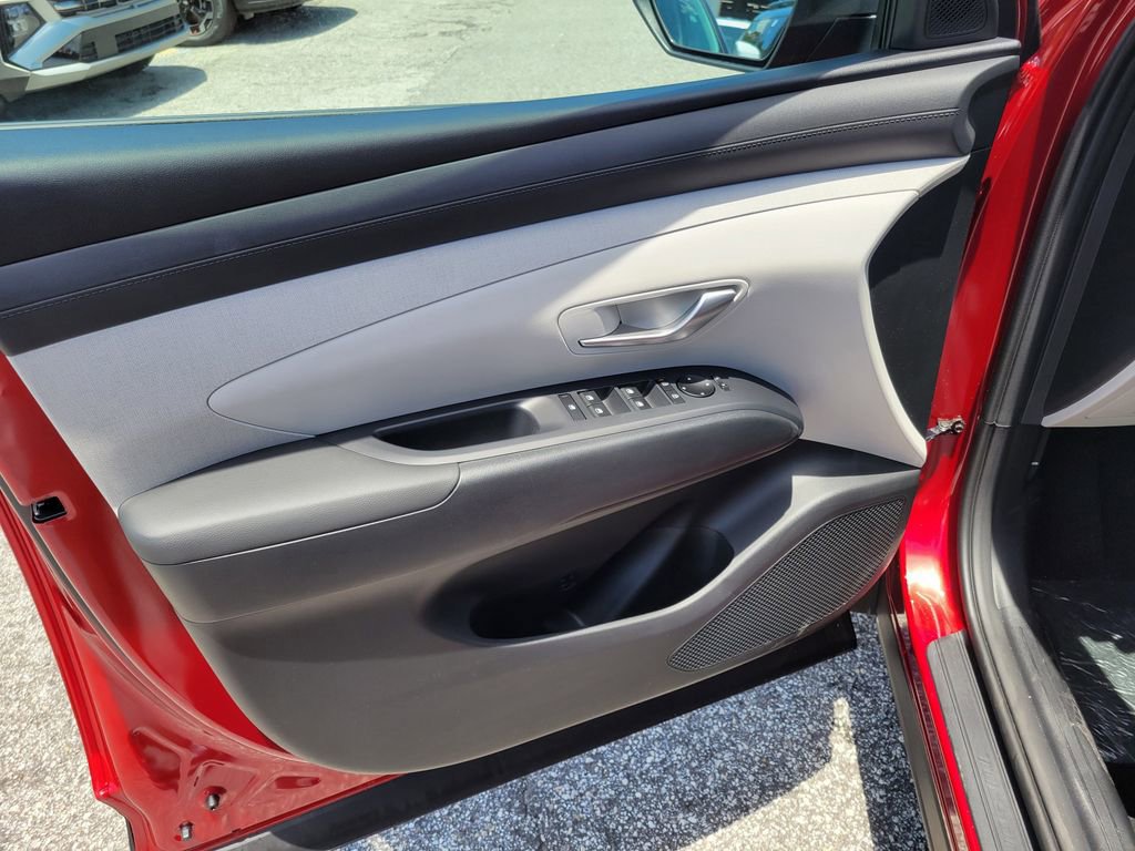 Certified 2025 Hyundai Tucson SEL image 7