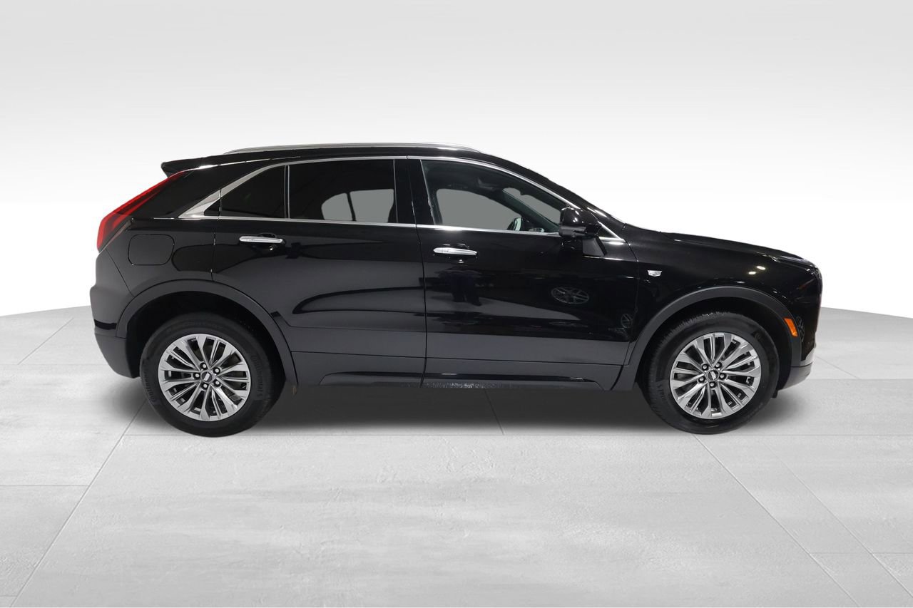 Certified 2025 Cadillac XT4 Premium Luxury image 5
