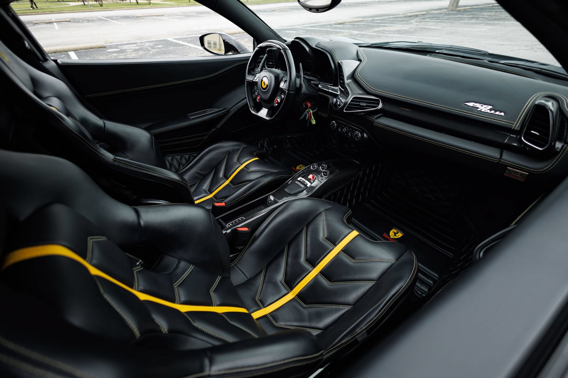 Used 2012 Ferrari 458 Italia Coupe RWD image 53