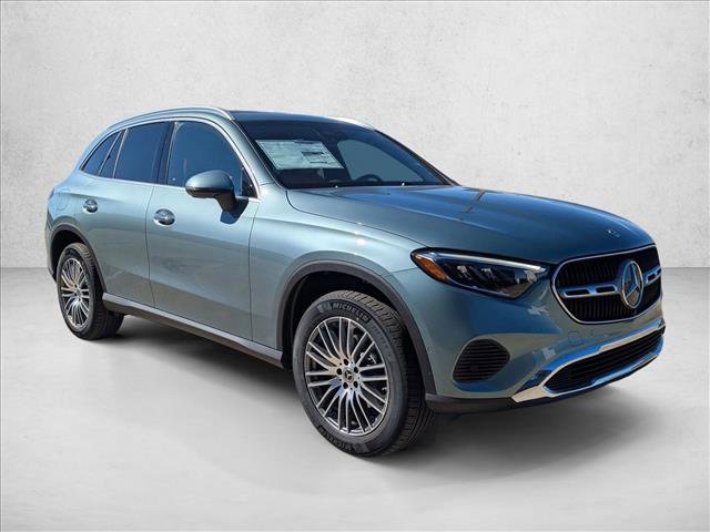 Used 2026 Mercedes-Benz GLC 300 image 3