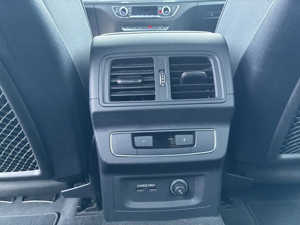 Used 2025 Audi Q5 2.0T Premium image 16