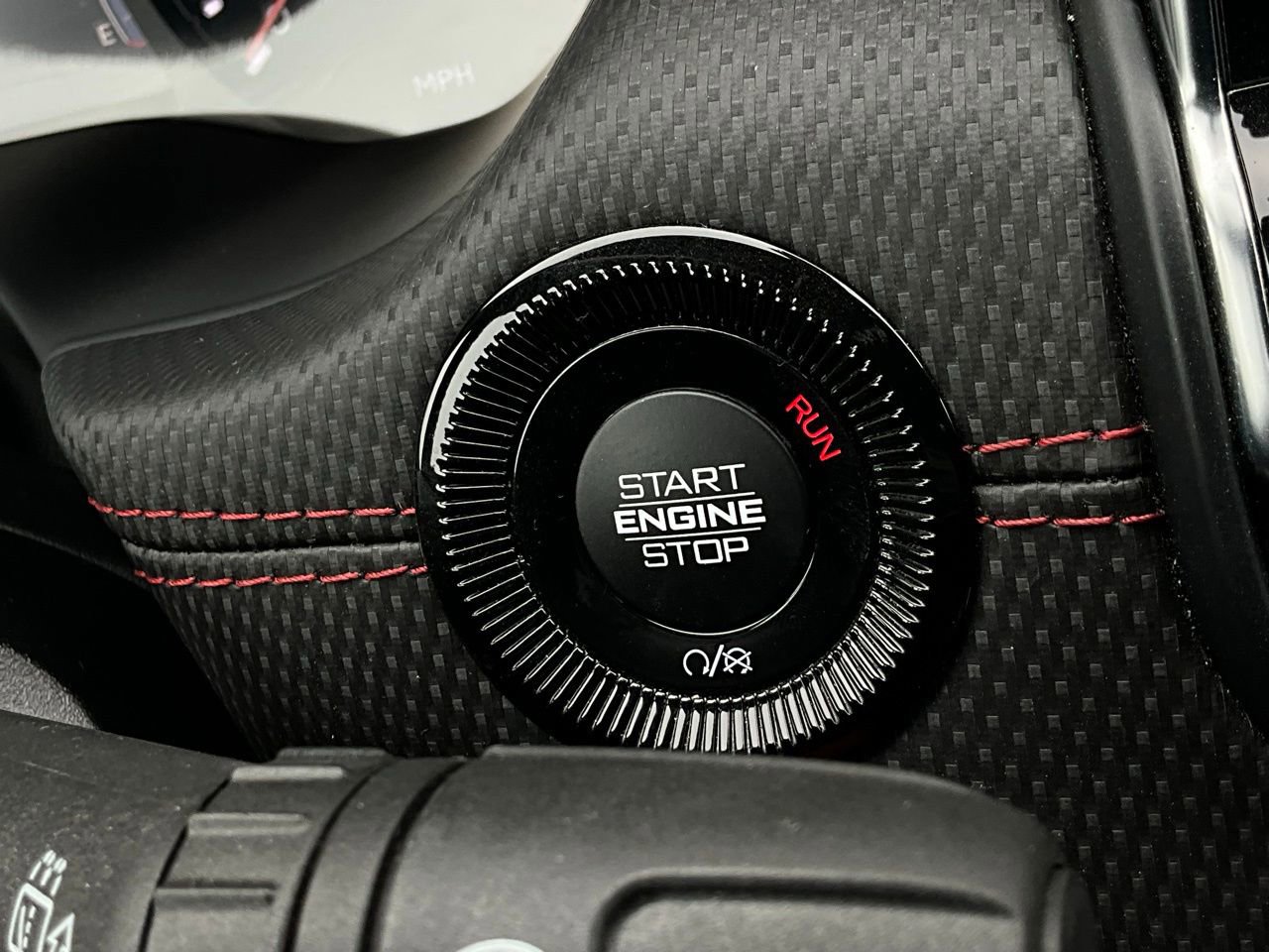 Used 2025 Jeep Compass Trailhawk image 28