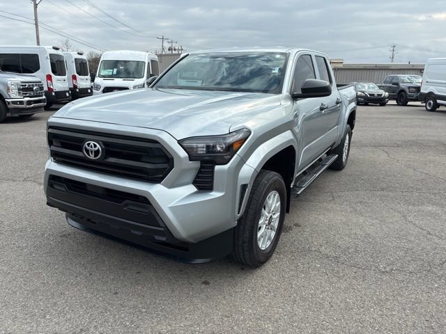 Used 2024 Toyota Tacoma SR video 1