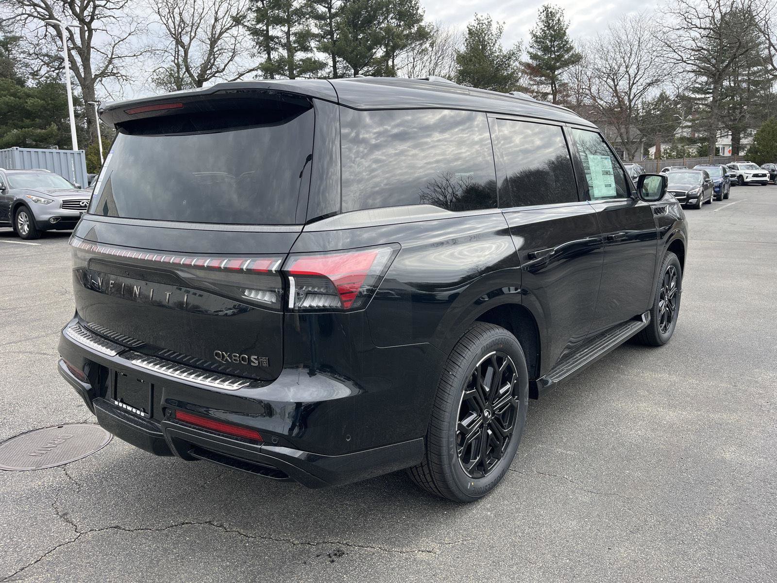 New 2026 INFINITI QX80 4WD w/ Sport Exterior Package image 3