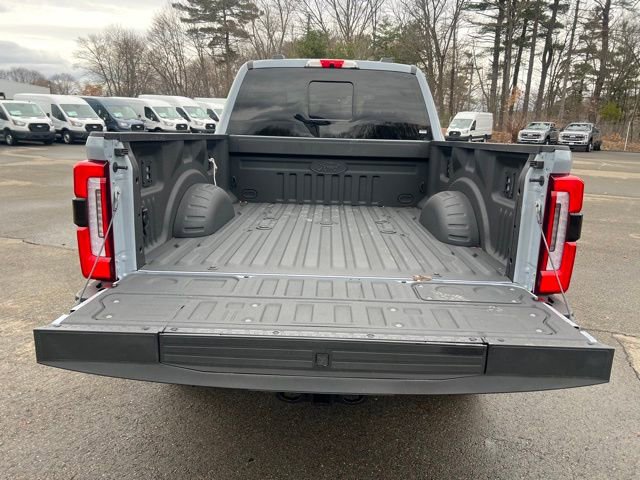 Used 2025 Ford F350 Platinum w/ Platinum Plus Package image 9