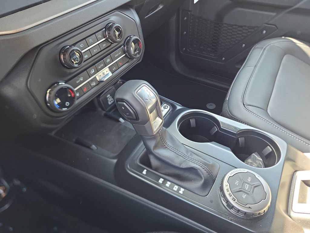 New 2026 Ford Bronco Outer Banks AWD/4WD image 18