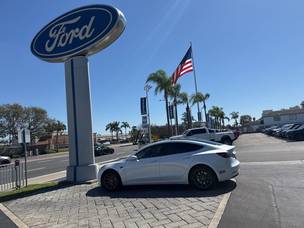 Used 2019 Tesla Model 3 image 17