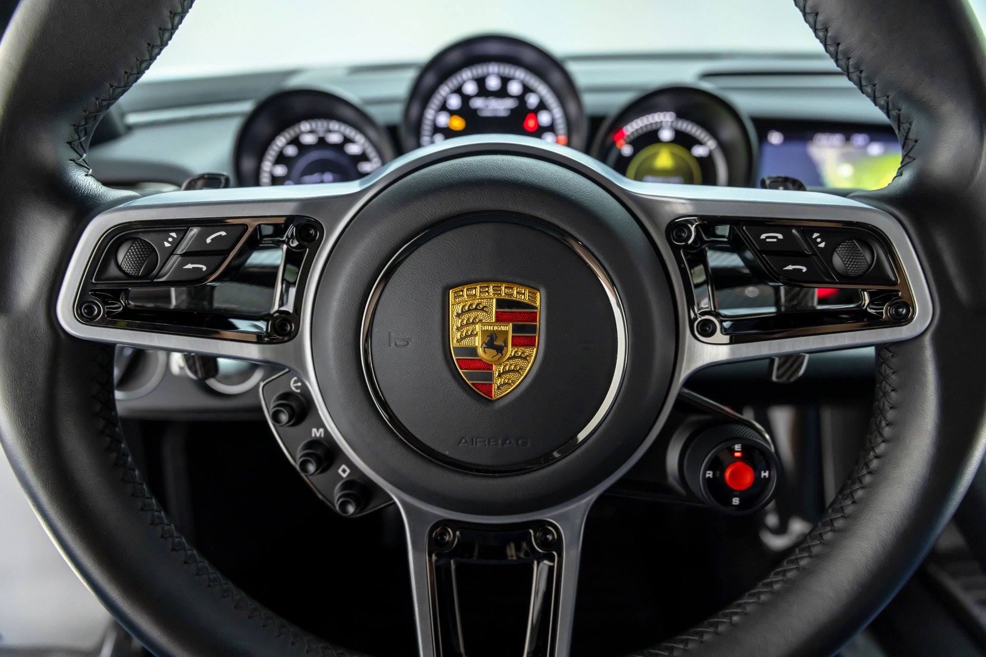 Used 2015 Porsche 918 Spyder AWD/4WD image 35