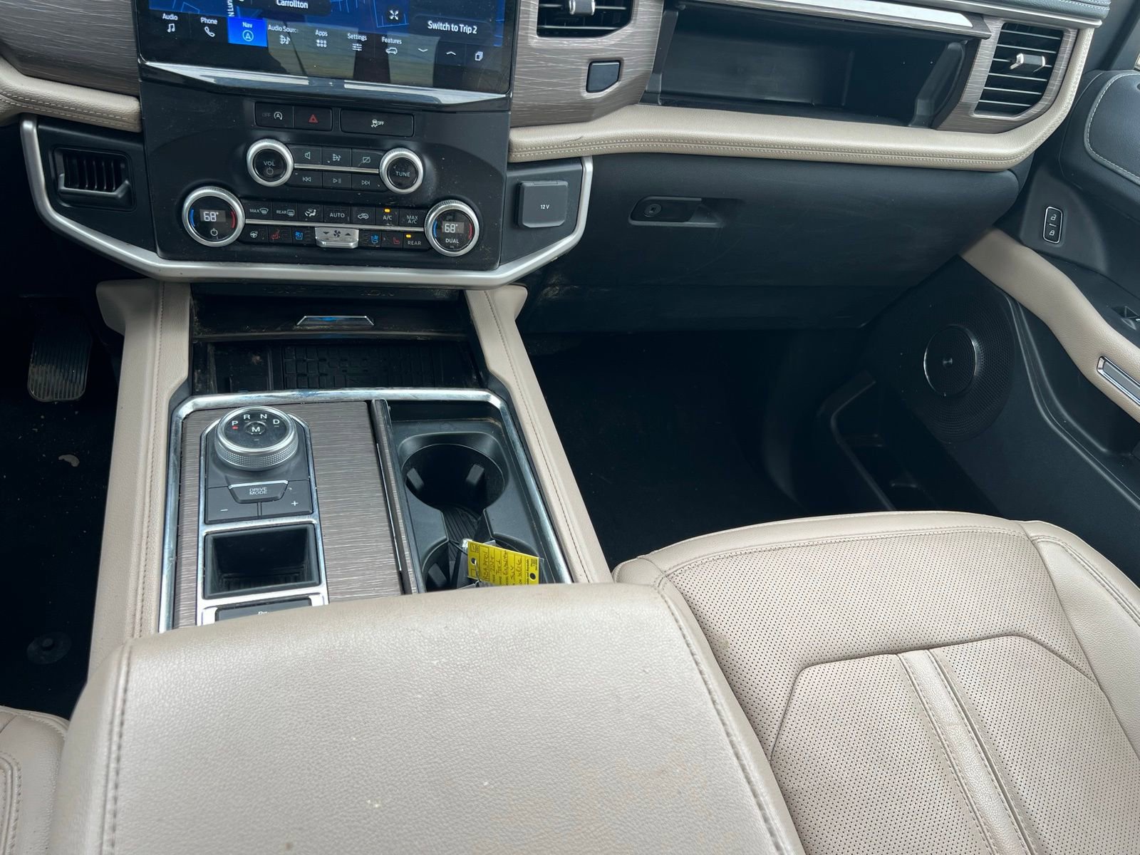 Used 2024 Ford Expedition Limited RWD image 39