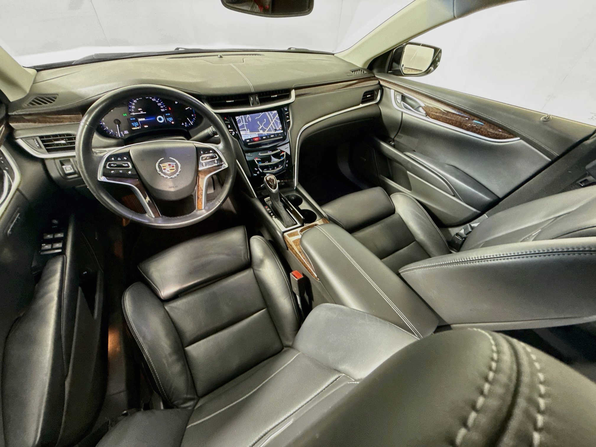 Used 2013 Cadillac XTS Luxury w/ Driver Awareness Package FWD image 25