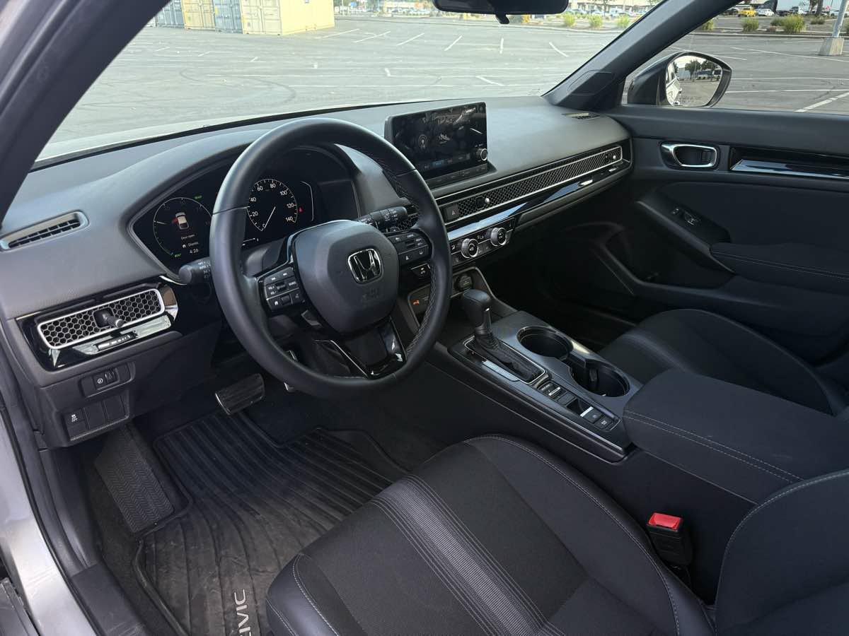 Used 2025 Honda Civic Sport image 14