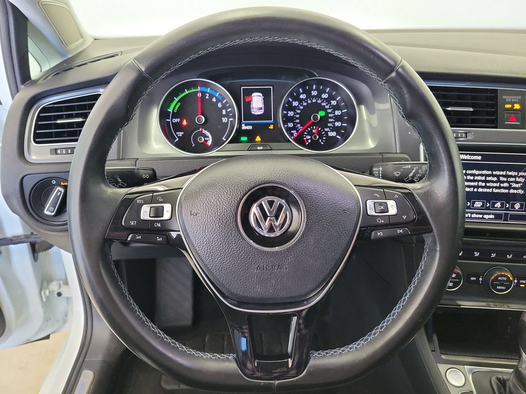 Used 2016 Volkswagen e-Golf SEL Premium FWD image 21