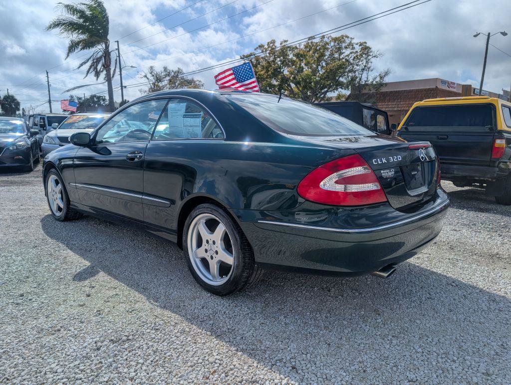 Used 2004 Mercedes-Benz CLK 320 Coupe image 5