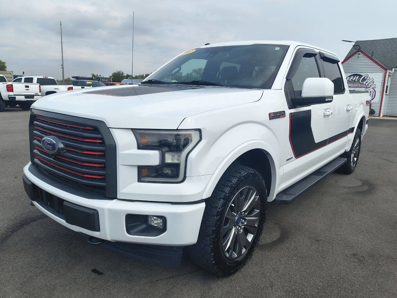 Used 2017 Ford F150 Lariat w/ Equipment Group 502A Luxury image 4