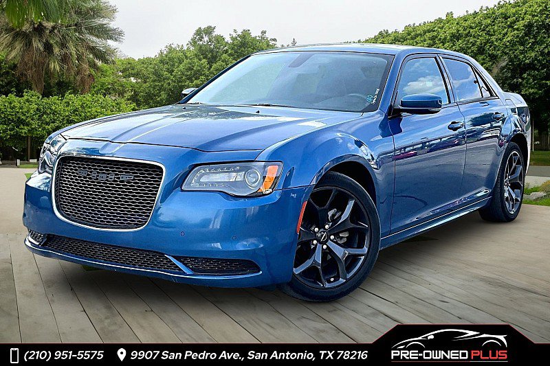 Used 2023 Chrysler 300 Touring L