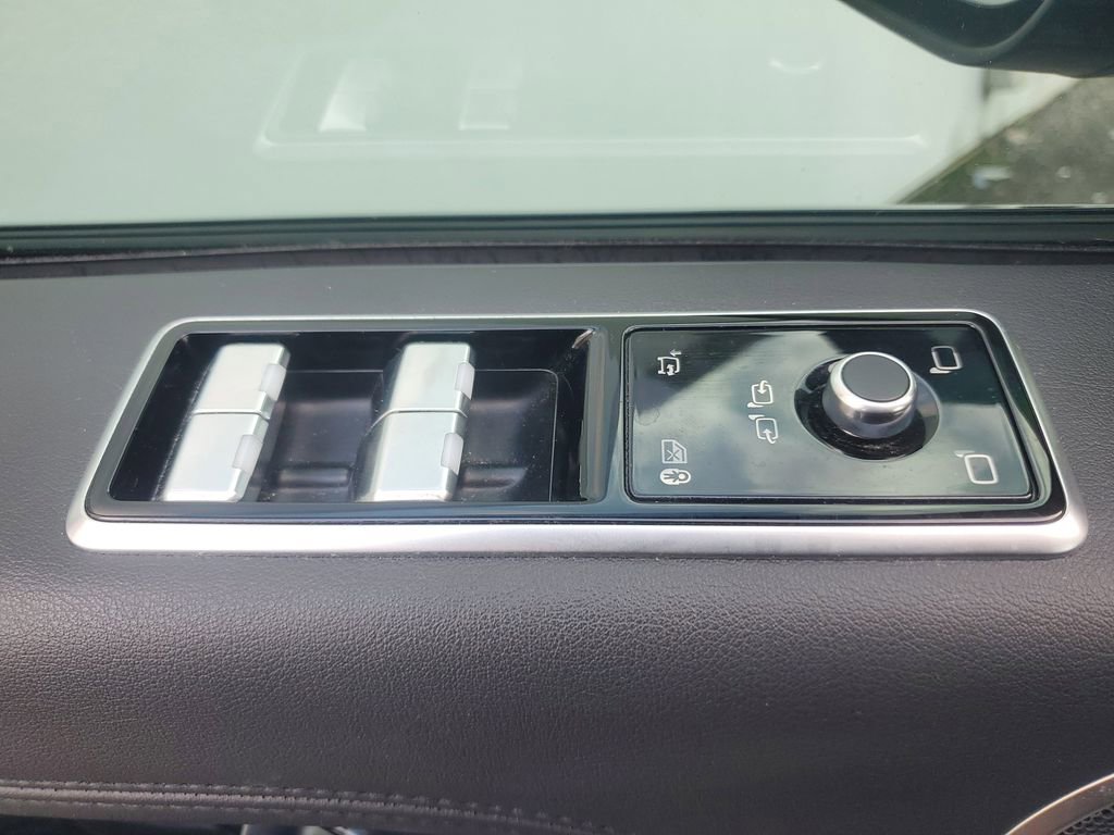 Used 2022 Land Rover Range Rover Westminster Edition image 18