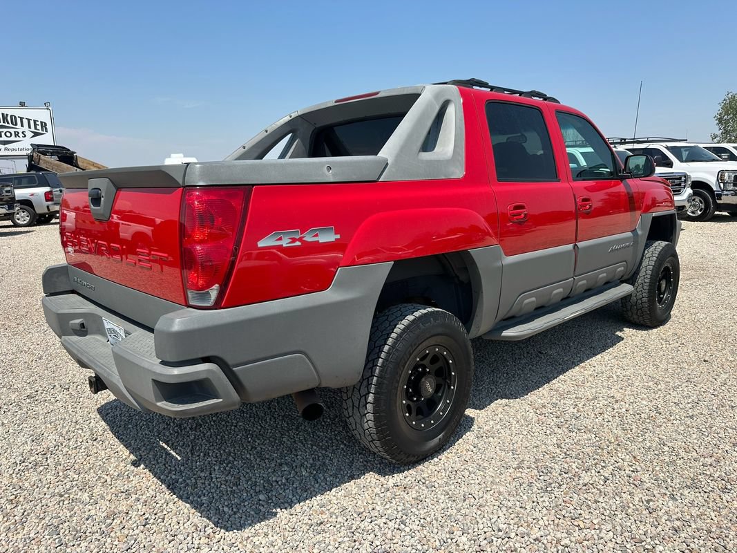 Used 2002 Chevrolet Avalanche 2500 w/ Convenience Pkg AWD/4WD image 11