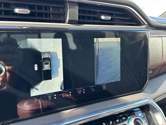 Used 2024 GMC Sierra 3500 Denali Ultimate image 27