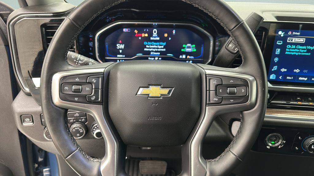 Used 2024 Chevrolet Silverado 1500 LT AWD/4WD image 17