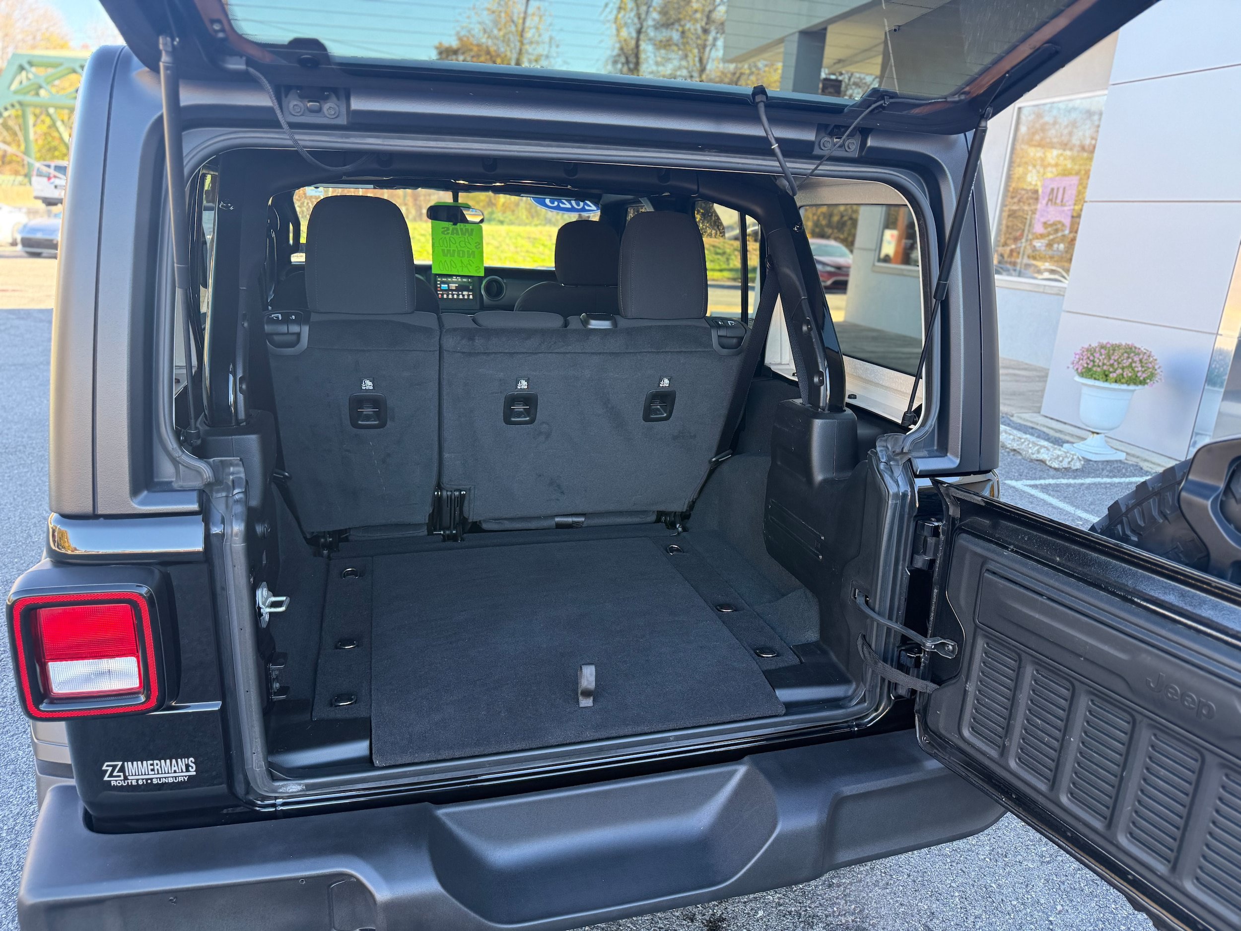 Certified 2023 Jeep Wrangler Unlimited Sport AWD/4WD image 13