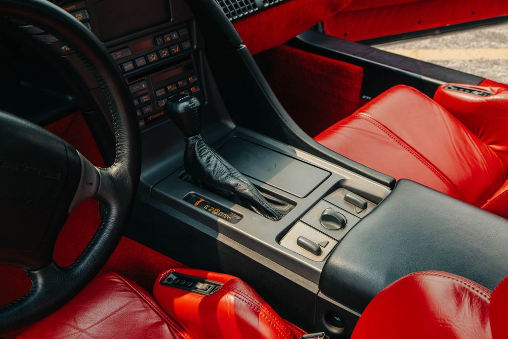 Used 1990 Chevrolet Corvette Convertible image 48